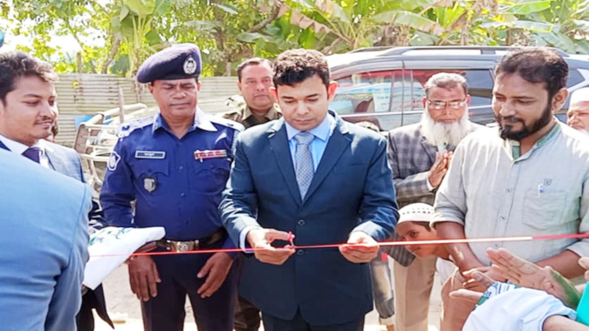 লালমোহনে জাতীয় প্রাণিসম্পদ সপ্তাহ ও প্রদর্শনীর উদ্বোধন